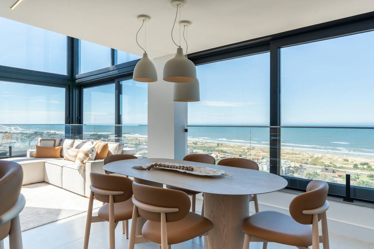 Sea-view apartment steps from the beach